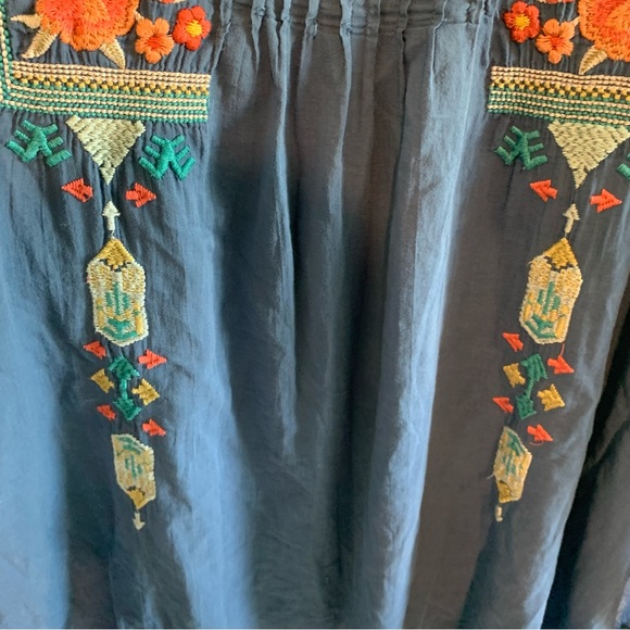 Johnny Was 3J Workshop Blue Embroidered Tunic Top Small Peasant Blouse Floral - Picture 10 of 12